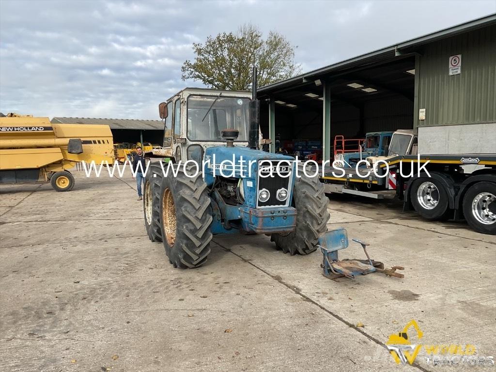 Ford COUNTY 1164 Traktorit