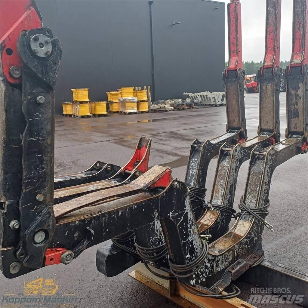 Komatsu 895 Muut