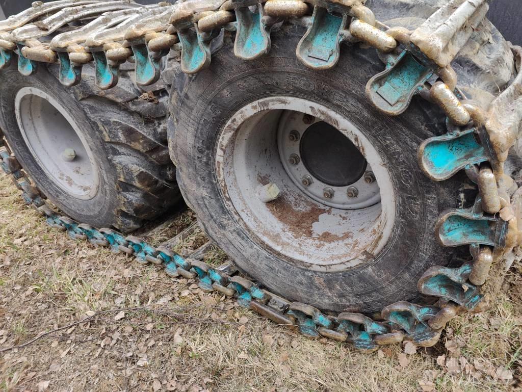 Komatsu 901 XC Harvesterit