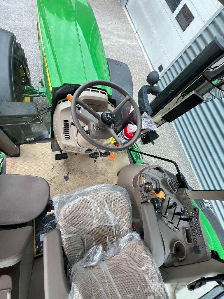 John Deere 6155 M Traktorit