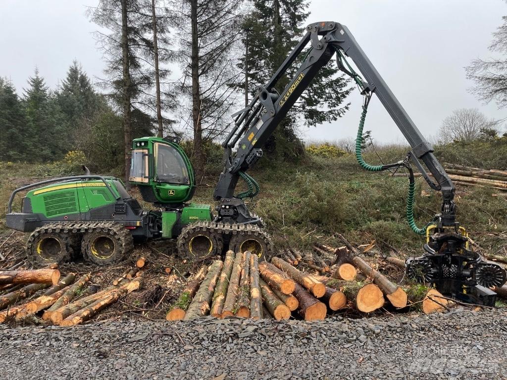 John Deere 1170G 8WD Harvesterit