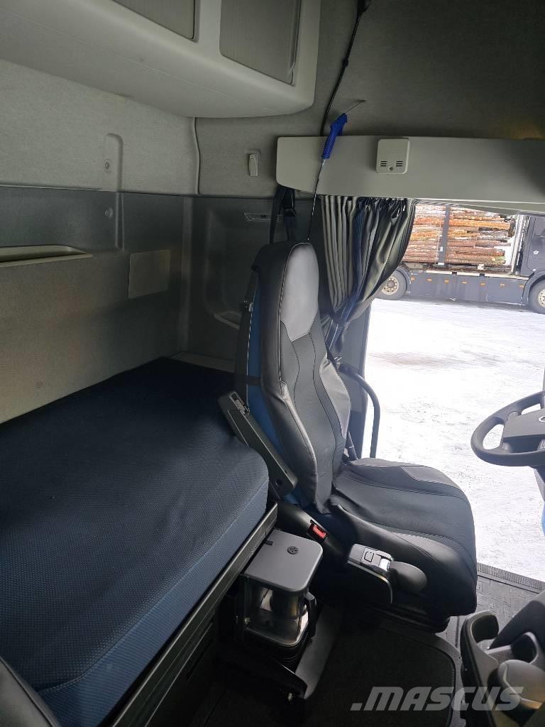 Volvo FH 460 Vetopöytäautot