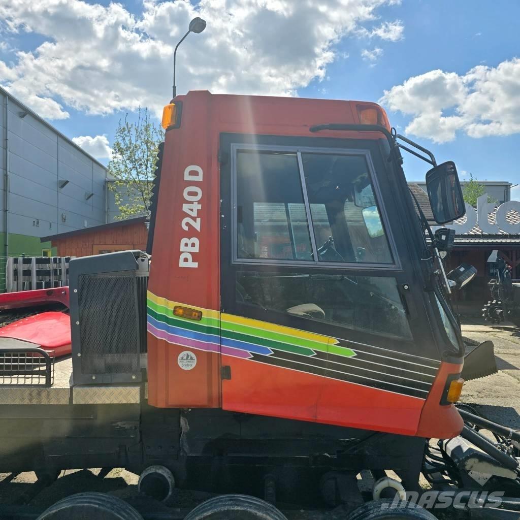 Kässbohrer PB 240 Rinnekoneet