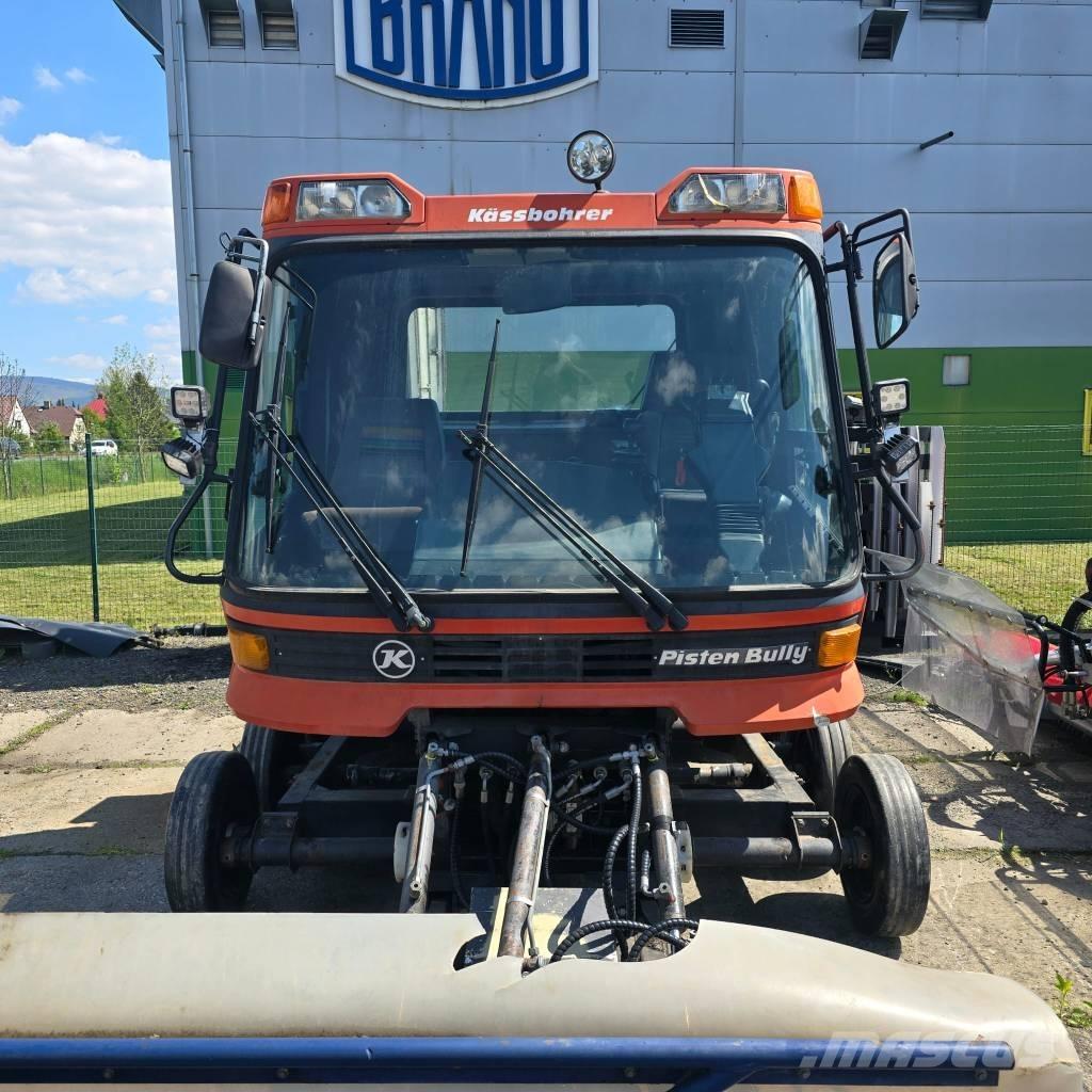 Kässbohrer PB 240 Rinnekoneet