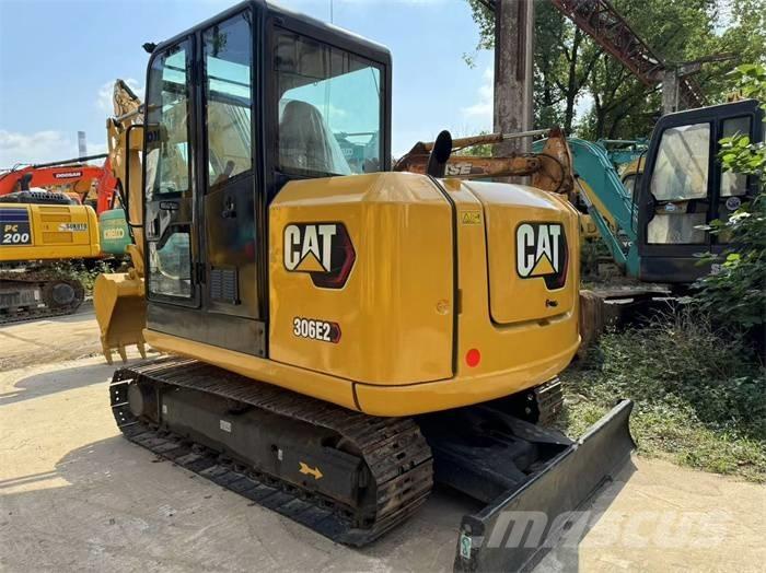 CAT 306 Minikaivukoneet < 7t