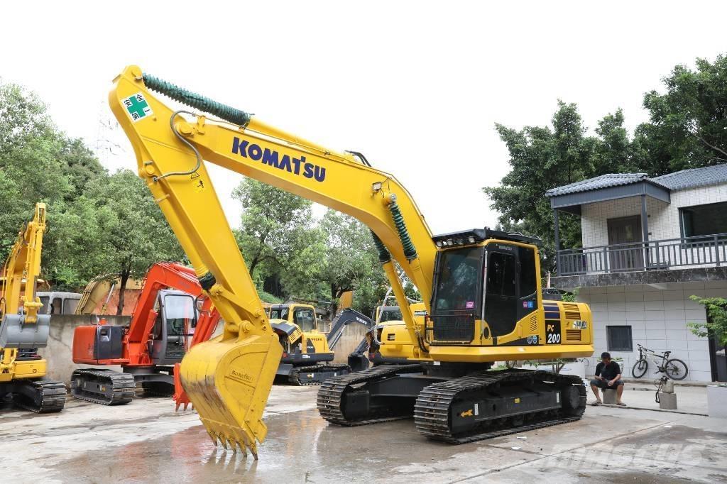 Komatsu PC 200-8 Minikaivukoneet < 7t
