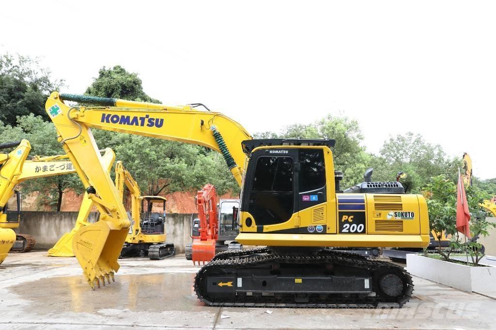 Komatsu PC 200-8 Minikaivukoneet < 7t