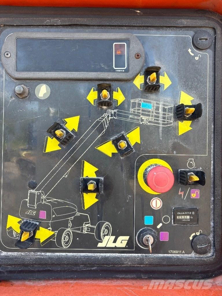 JLG 1350 SJP Teleskooppipuominostimet