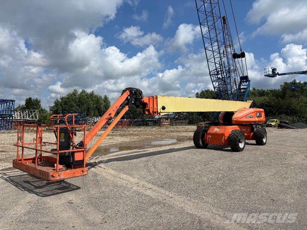 JLG 1350 SJP Teleskooppipuominostimet