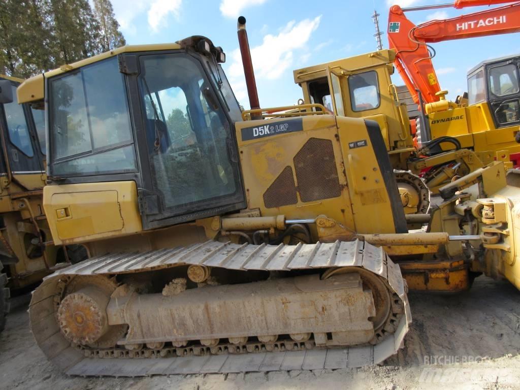 CAT D5K Telaketjupuskutraktorit