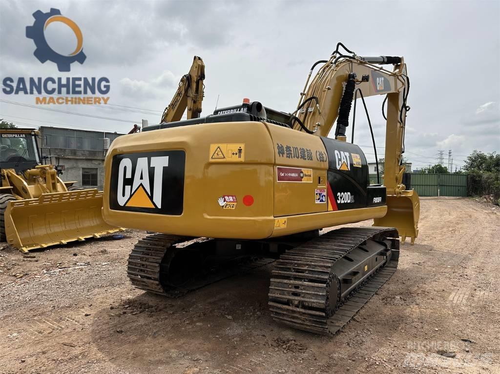 CAT 320 D 2 L Telakaivukoneet