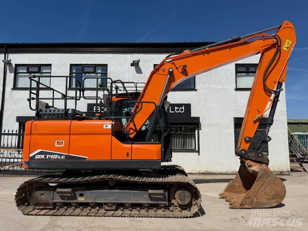 Doosan DX 140 LC-7 Telakaivukoneet