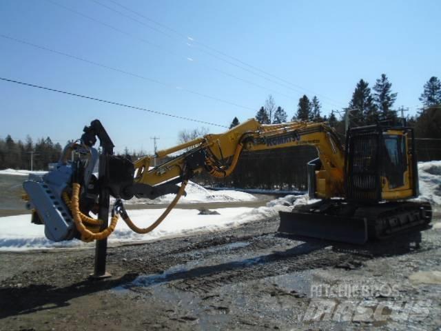 Komatsu PC138USCL-11 Harvesterit