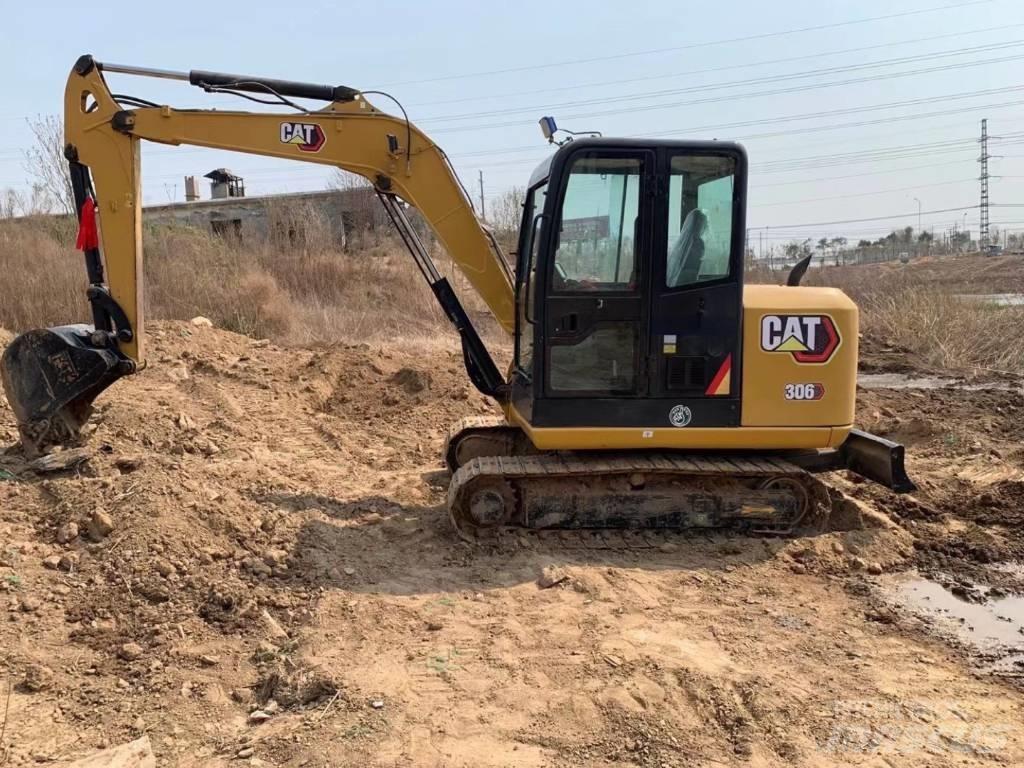 CAT 306 Minikaivukoneet < 7t
