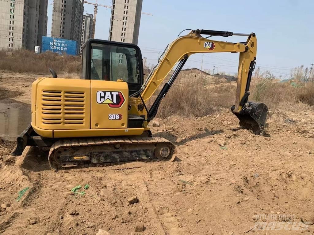 CAT 306 Minikaivukoneet < 7t
