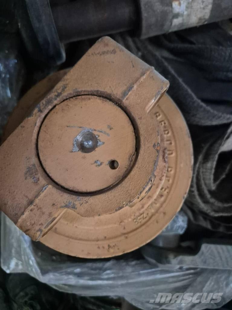 CAT D 6 Ketjut, telat ja alustat