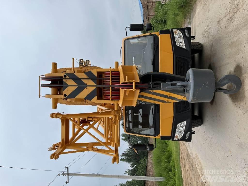 XCMG QY130K-1 Mobiilinosturit
