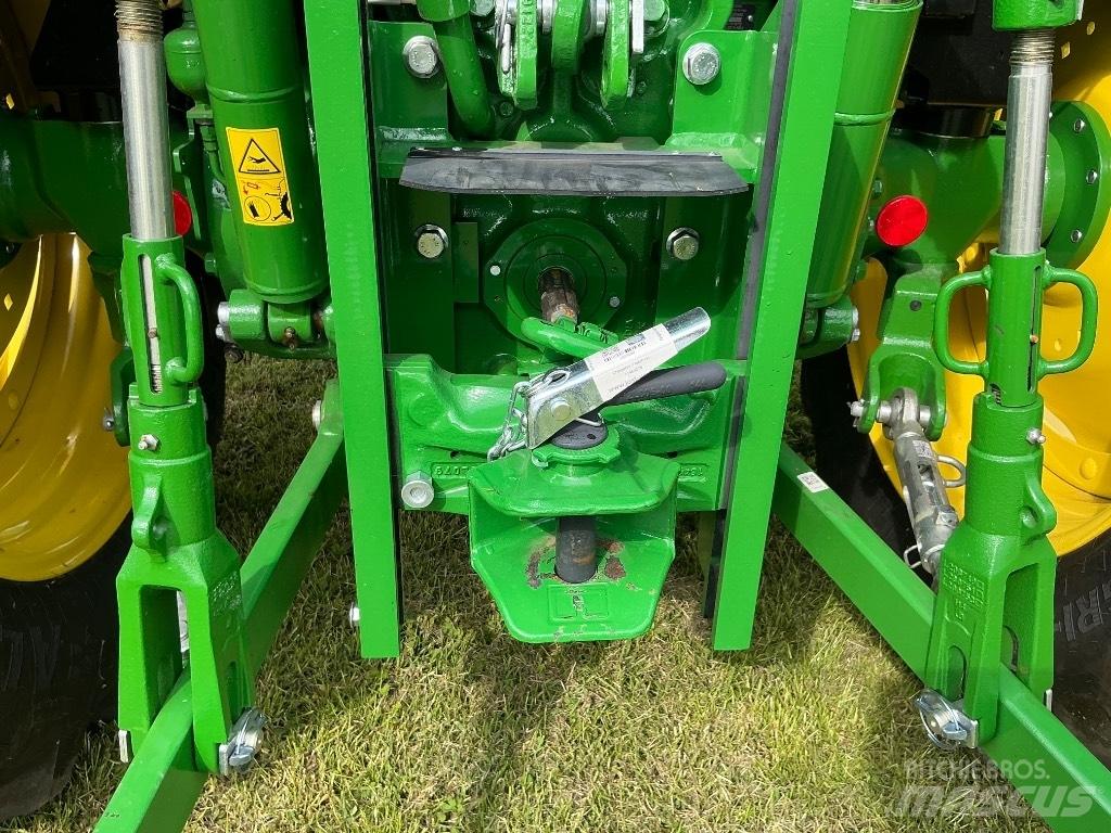 John Deere 5090 M Traktorit