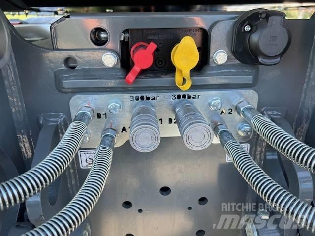 Wacker Neuson EW 100 Pyöräkaivukoneet