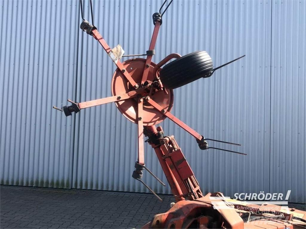 Kuhn GF 5000 MHA Pöyhimet ja haravat