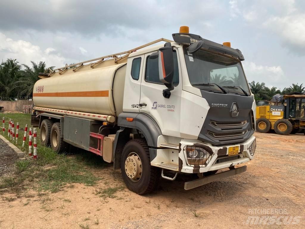  SINOTRUCK E7G340 Säiliöautot