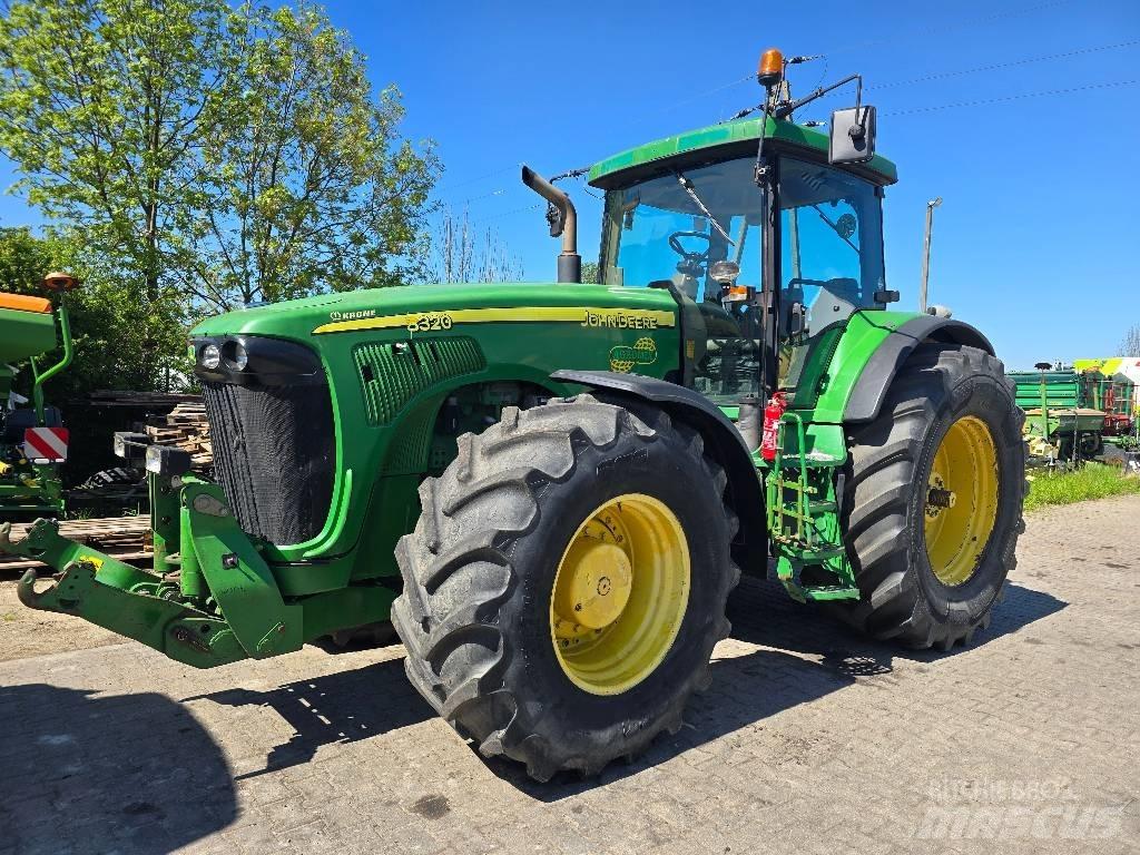 John Deere 8320 Traktorit