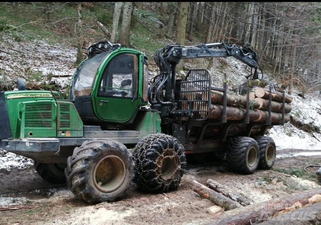 John Deere 1110 E Kuormatraktorit