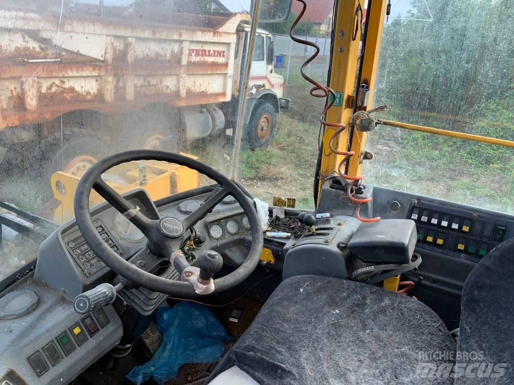 Volvo L 120 C Pyöräkuormaajat
