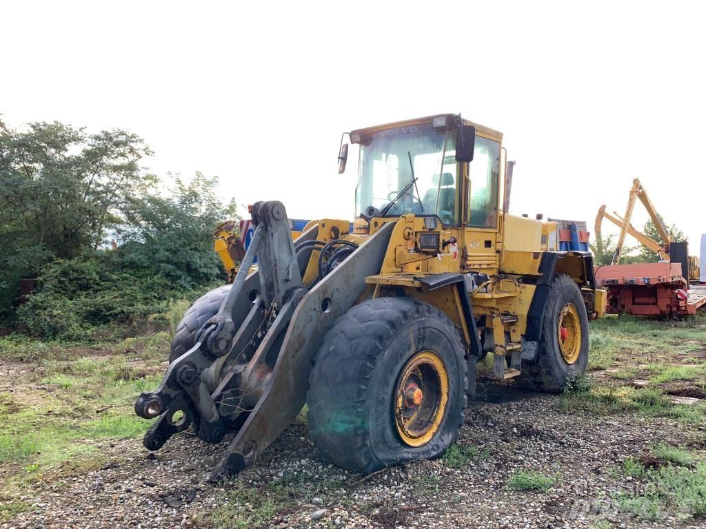 Volvo L 120 C Pyöräkuormaajat