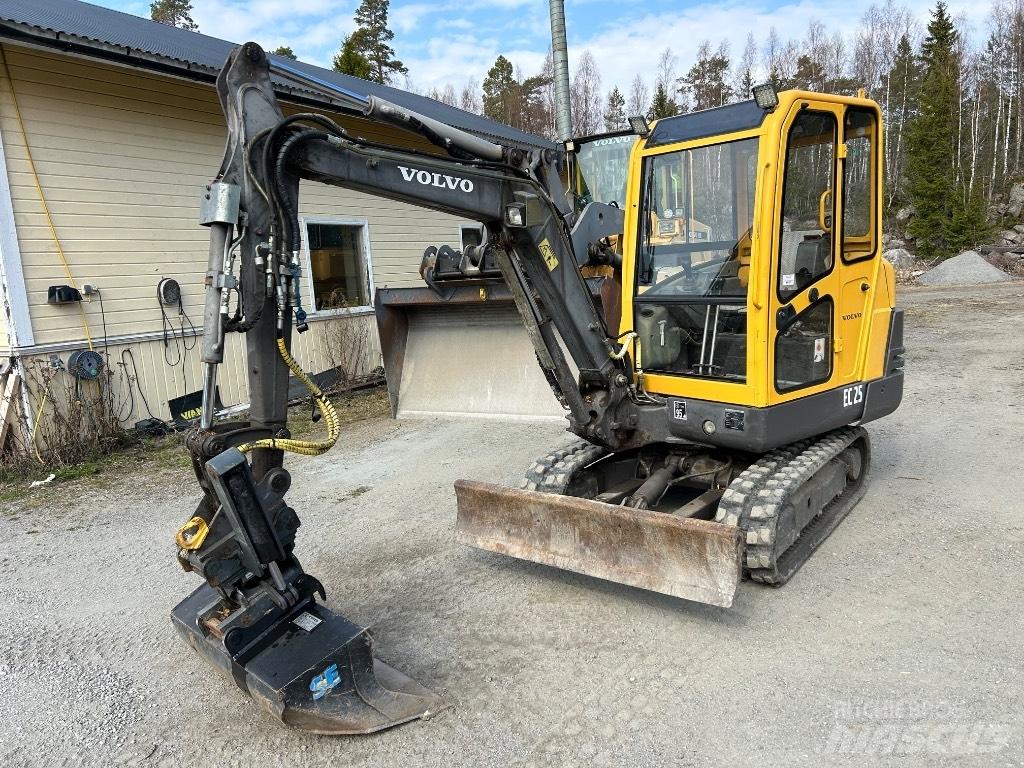 Volvo EC 25 Minikaivukoneet < 7t
