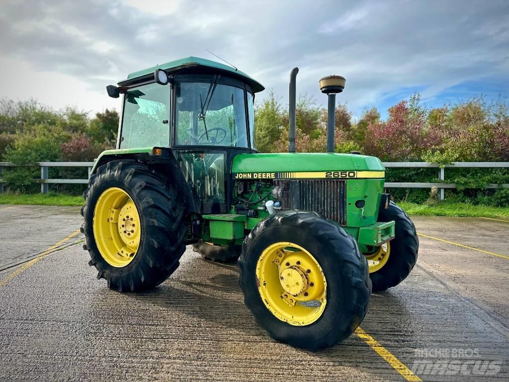 John Deere 2650 Traktorit