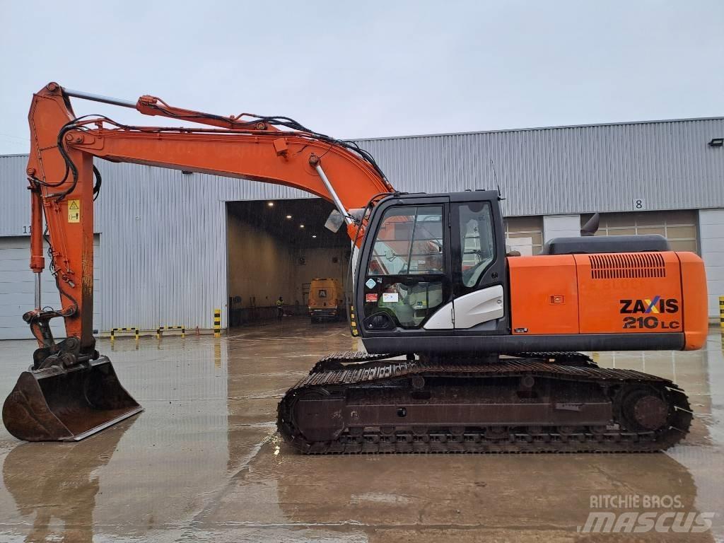 Hitachi ZX210LC-5B Telakaivukoneet
