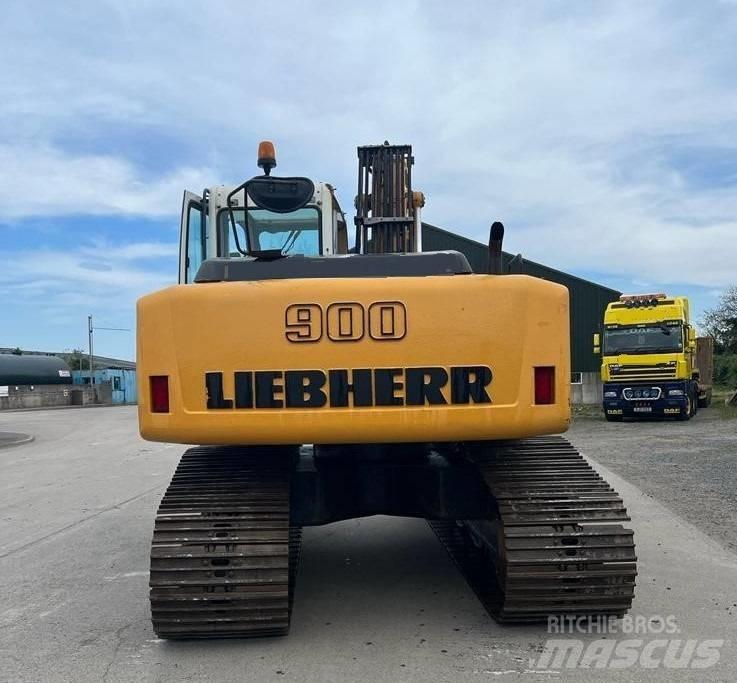 Liebherr R 900 C Telakaivukoneet