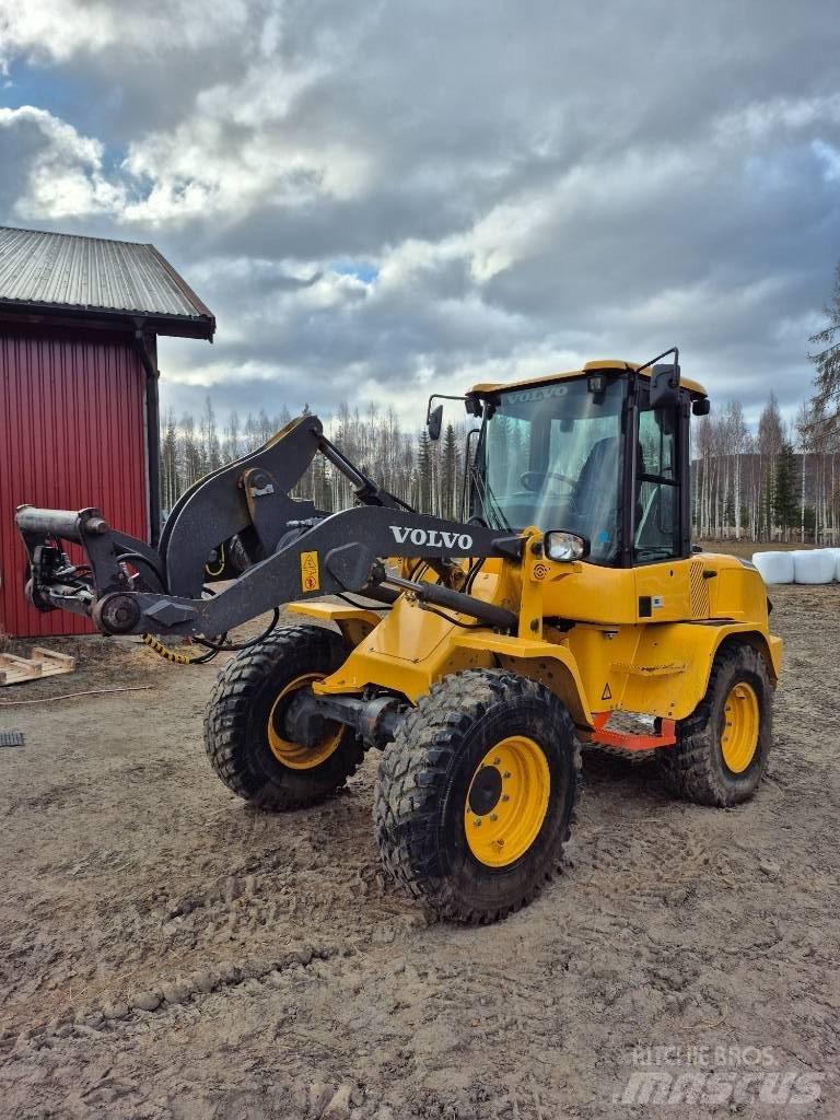 Volvo L 30 G Pyöräkuormaajat