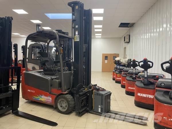 Manitou ME320 Maastotrukit