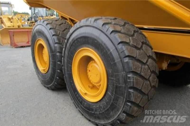 Bell B30E Dumpperit