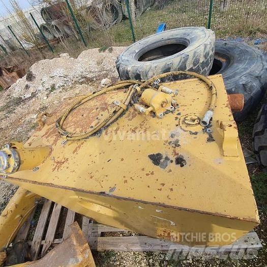 CAT 769D - Minidumpperit