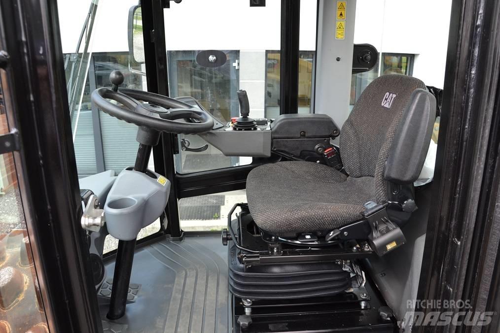 CAT CP 54 Yksivalssijyrät