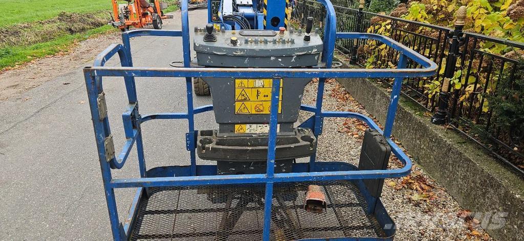 JLG E450aj Kuukulkijat