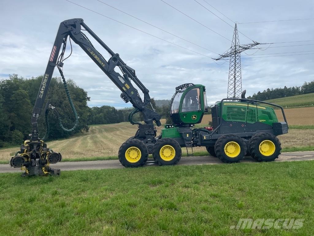 John Deere 1270G 8WD Harvesterit