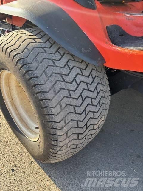 Kubota F 3090 Päältäajettavat ruohonleikkurit
