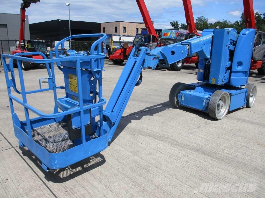 JLG E 300 AJP (180) Teleskooppipuominostimet