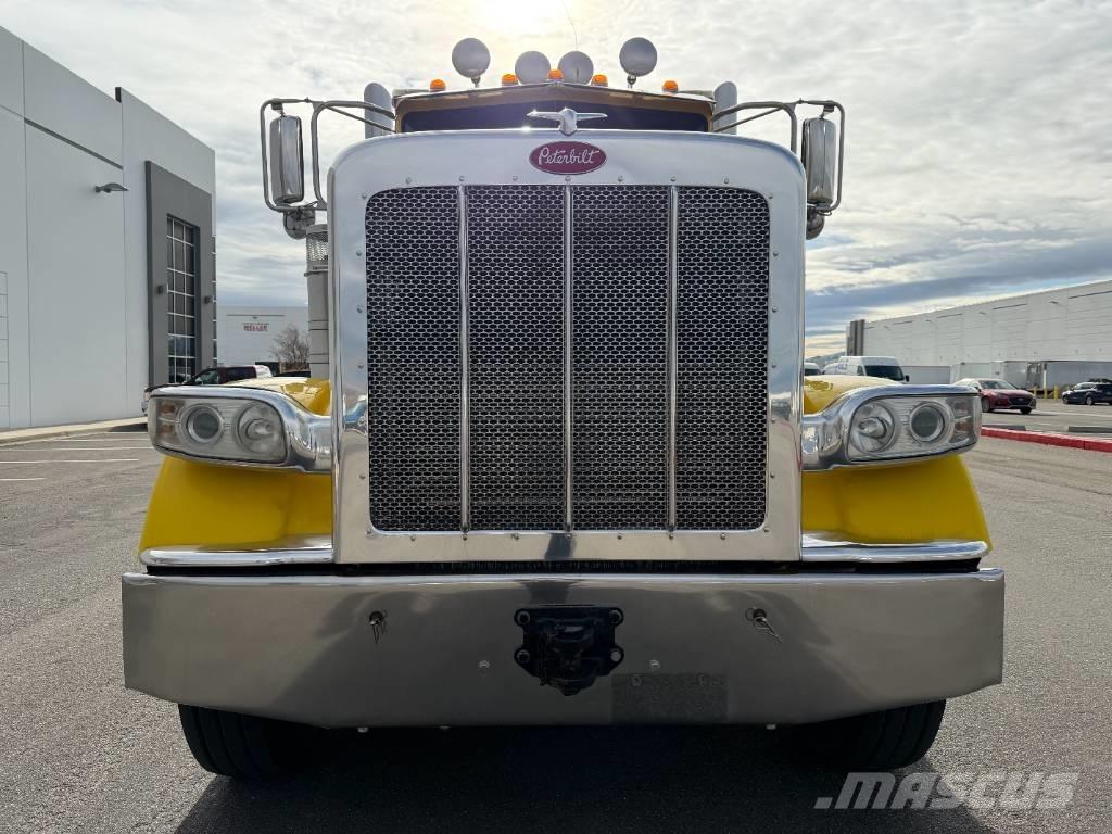 Peterbilt 389 Vetopöytäautot