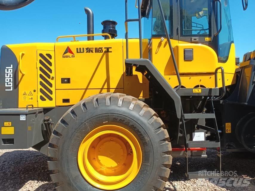 SDLG LG956F Pyöräkuormaajat