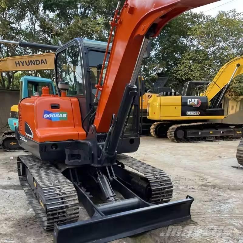 Doosan DX55-9C Minikaivukoneet < 7t
