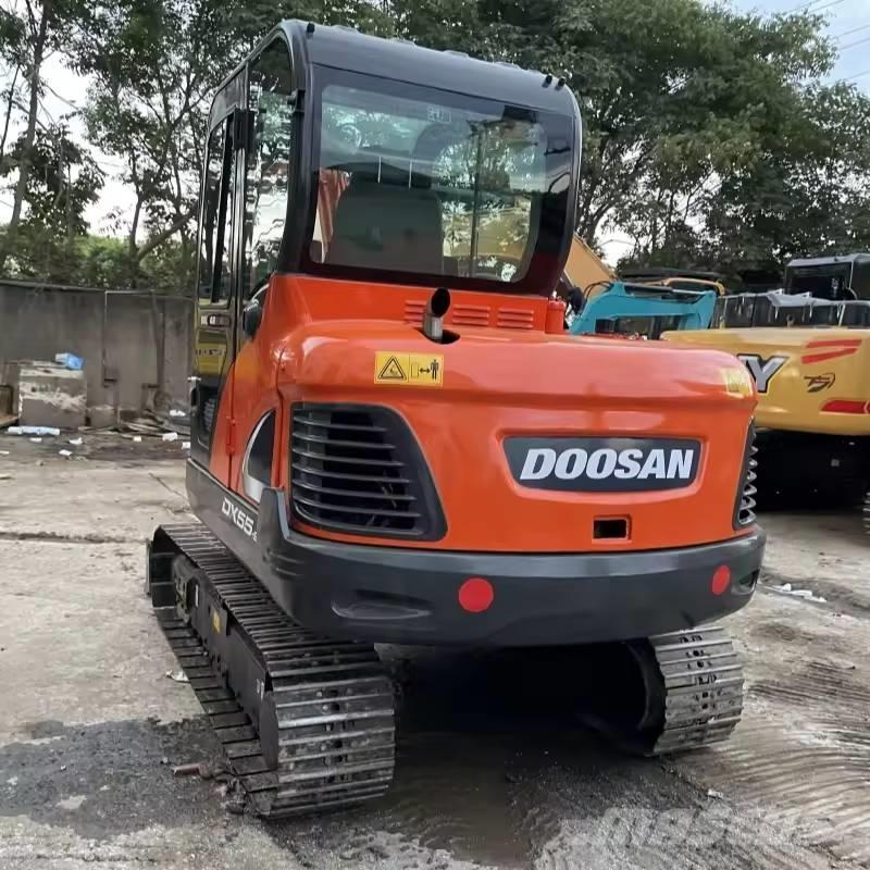 Doosan DX55-9C Minikaivukoneet < 7t