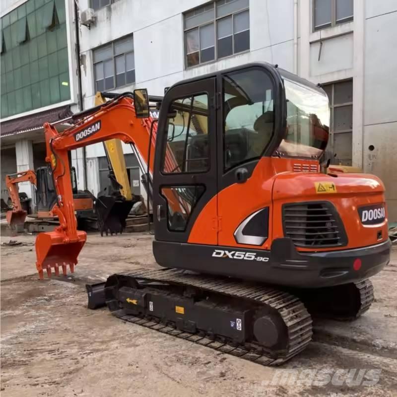 Doosan DX55-9C Minikaivukoneet < 7t