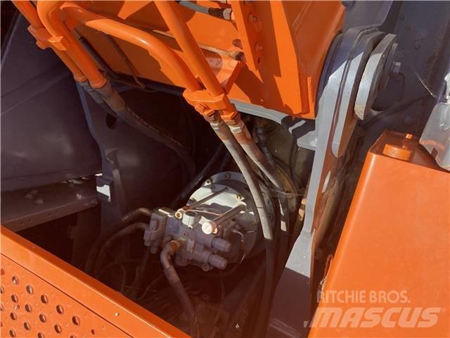 Hitachi ZX 250 Telakaivukoneet
