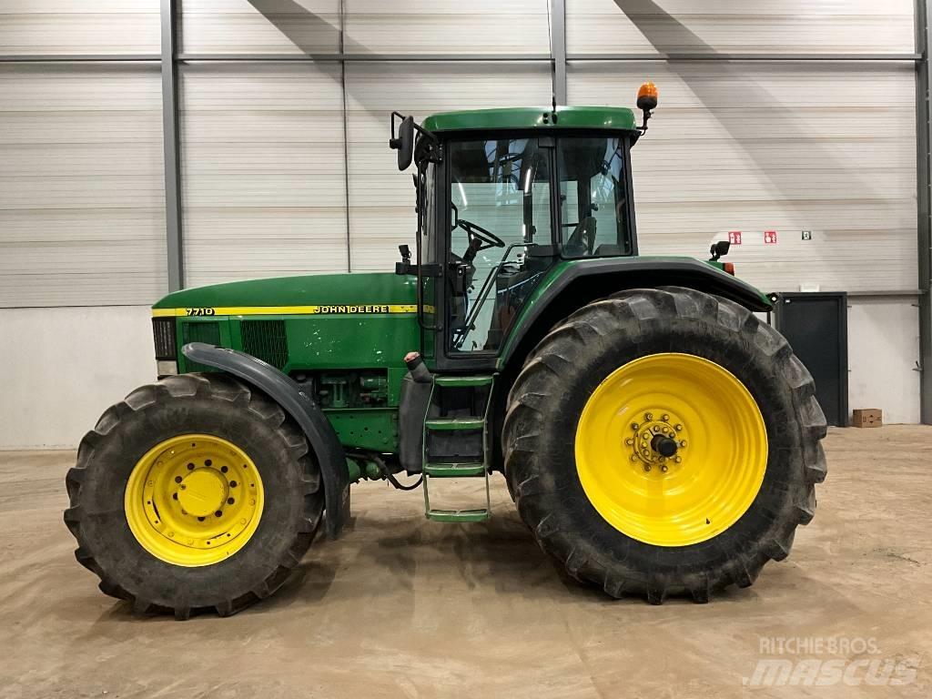 John Deere 7710 Traktorit
