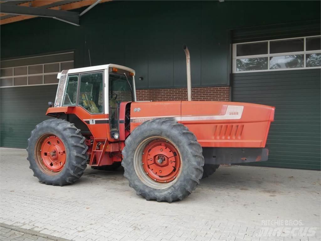 Case IH IHC 3588 Traktorit